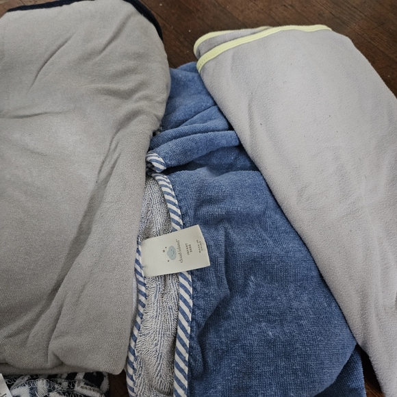 Towel Set - Picture 3 of 3